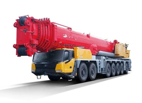 Équipement de construction de grues de camions mobiles de 25 tonnes avec une capacité de réservoir de carburant de 400 à 500 litres