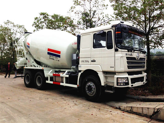 Camions spéciaux lourds Ciment Camions mélangeurs de béton 10M3 15M3 20M3
