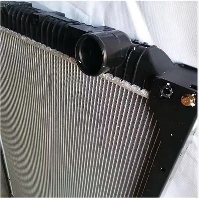 DZ96259532030 Radiateur d'eau Shacman Pièces détachées pour camions