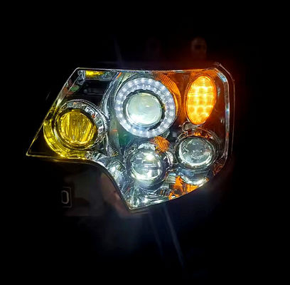 Lumière de remplacement pour camions Shacman Howo Parties d'éclairage Lampes avant A7 H7 Wg9925720001 Wg9925720002