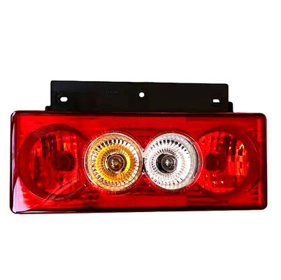 Pièces détachées d'origine de camion Foton Lumière arrière Lumière arrière combinée pour le remplacement