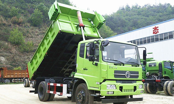 Camion à bascule Dongfeng de 10 tonnes RHD 4X2 pour le transport de marchandises avec moteur B17033 et norme d'émission Euro 2