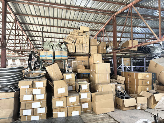 Pièces détachées de camions Shacman M3000/X3000 serrure et câble DZ14251110080 siège de serrure et assemblage de la tige d'attache original