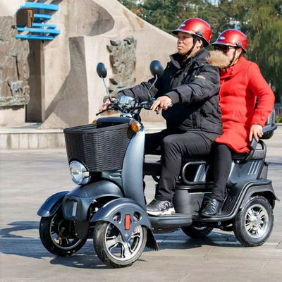 Véhicule électrique à quatre roues ménager petit scooter véhicule électrique réglable à trois places pour adultes et personnes âgées pour loisirs
